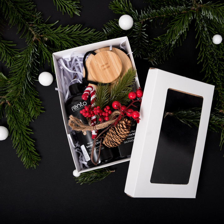Cadeauset in geschenkdoos WINTER SPICES. Geuressence, body brush en zeep.