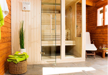 Saunadeuren zijn een essentieel onderdeel van elke sauna