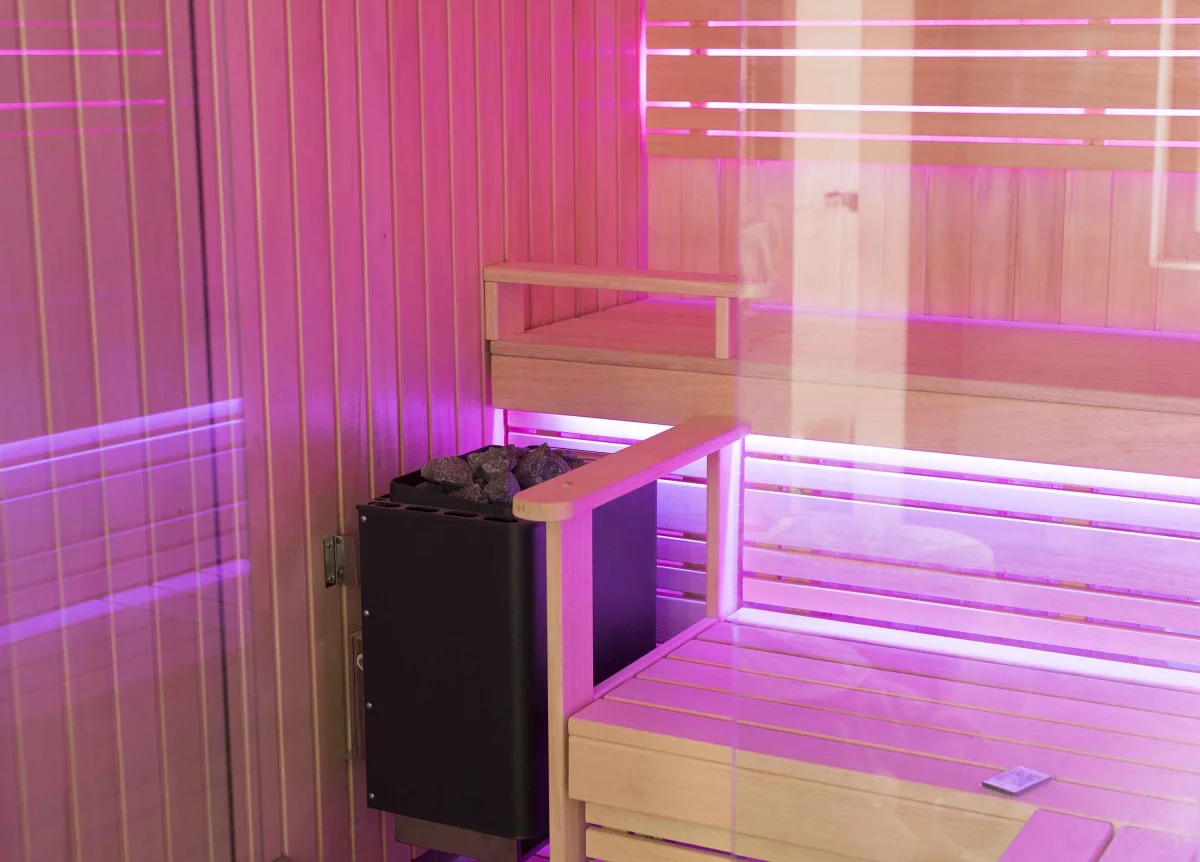Welke apparatuur je moet kopen is een van de belangrijkste vragen bij het inrichten van een sauna.