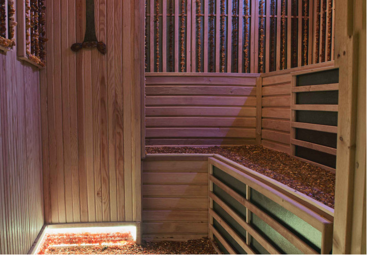 Infraroodsauna met amberkleurig interieur