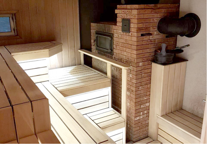 Renovatie van stoomcabine in "Vyšnių dvaras"