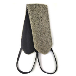 Rugreiniger met zwarte handgrepen 