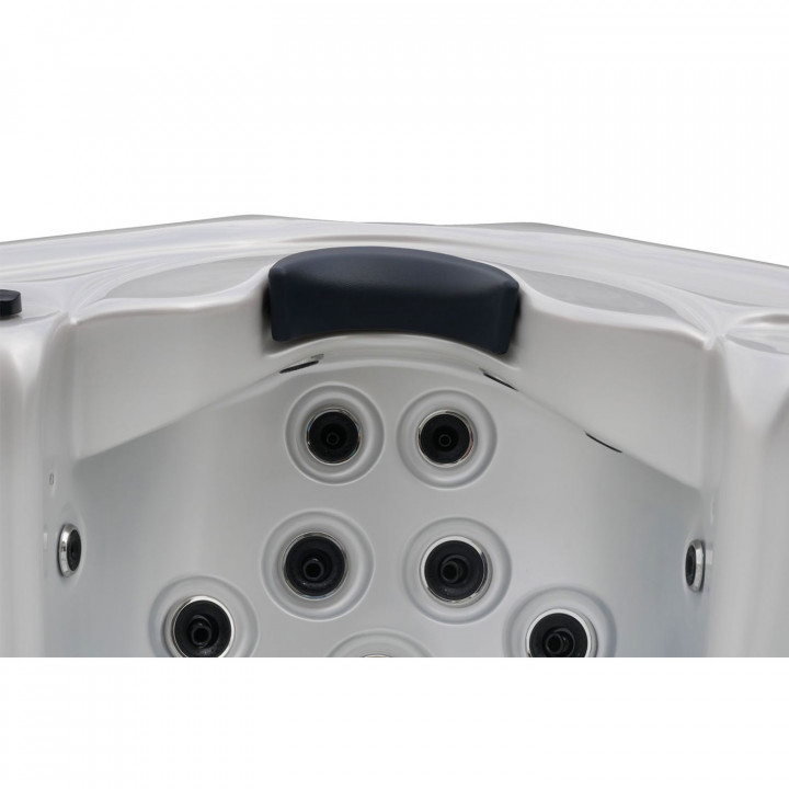 ELVIONA ALVIA buitenjacuzzi, 6 personen