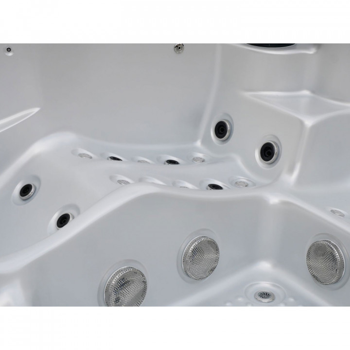 ELVIONA ALVIA buitenjacuzzi, 6 personen