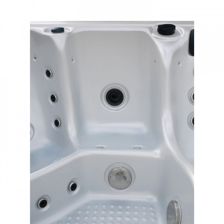 ELVIONA ALVIA buitenjacuzzi, 6 personen