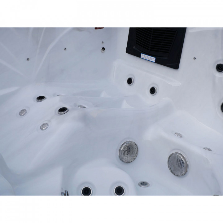 ELVIONA ELORIA buitenjacuzzi, 6 personen