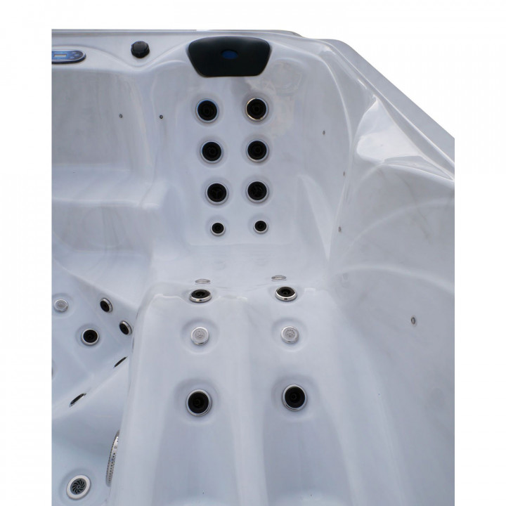 ELVIONA ELORIA buitenjacuzzi, 6 personen