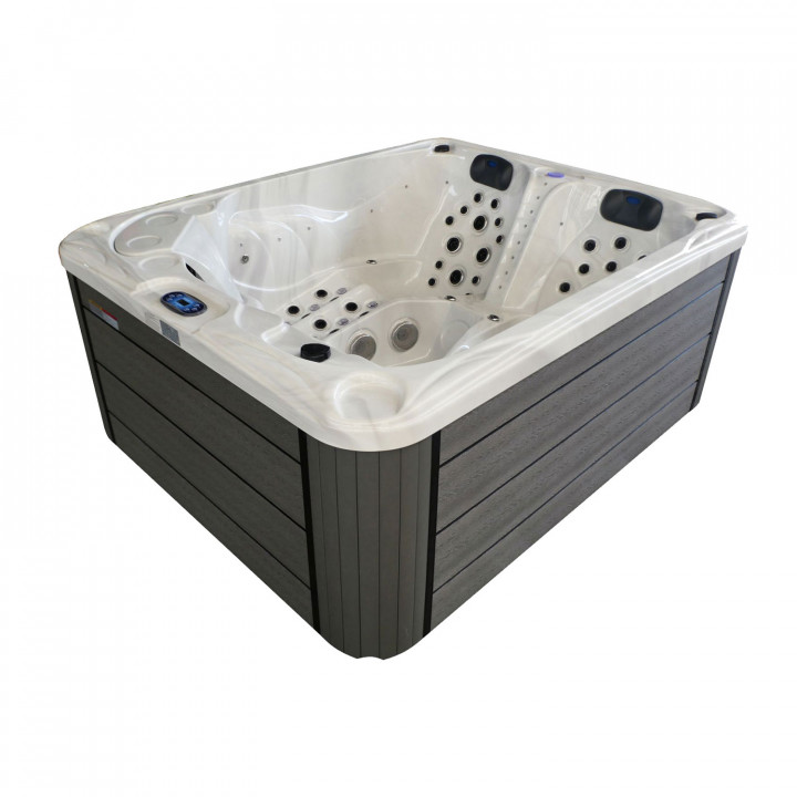 ELVIONA LUMIA buitenjacuzzi, 3 personen