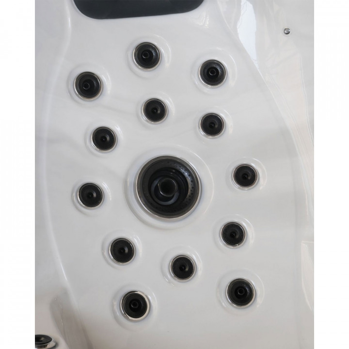 ELVIONA LUMIA buitenjacuzzi, 3 personen