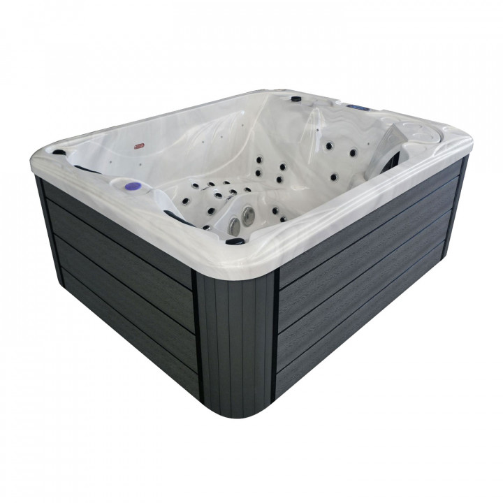 ELVIONA LUMIA buitenjacuzzi, 3 personen