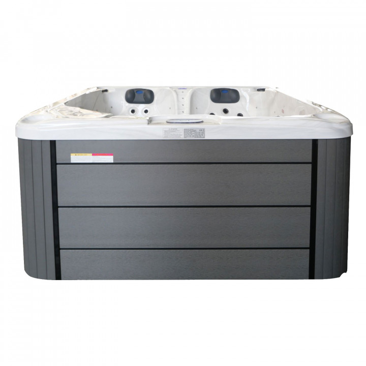 ELVIONA LUMIA buitenjacuzzi, 3 personen