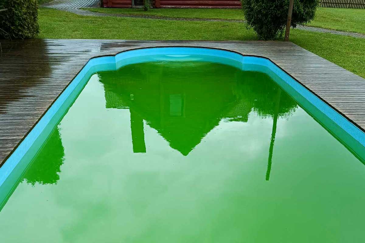 Groen zwembadwater, wat te doen?