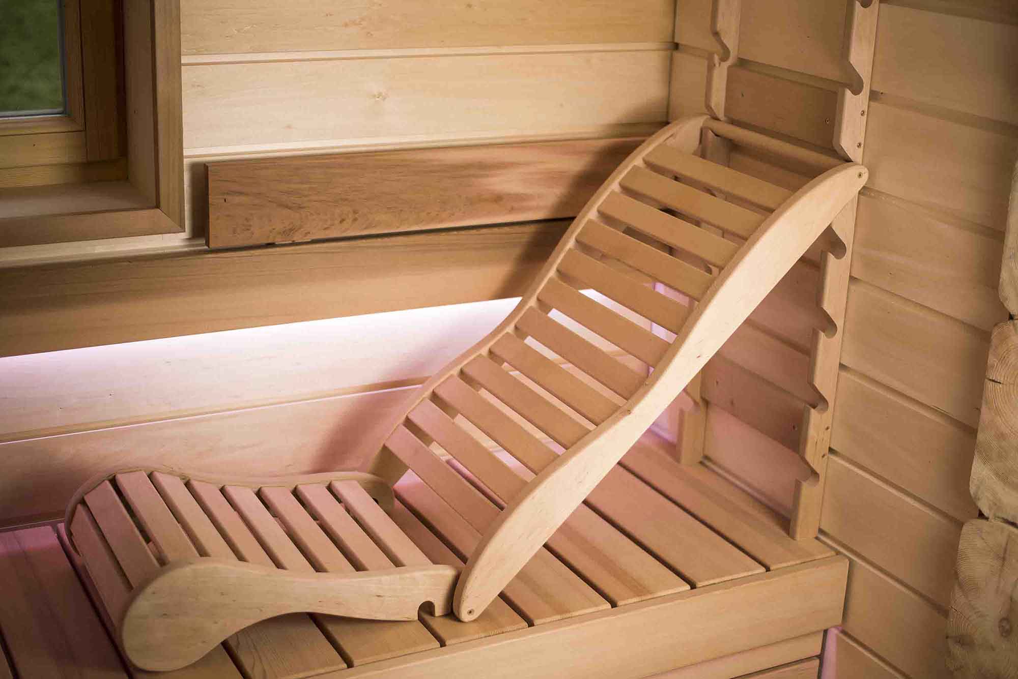 Sauna-interieur van licht hout