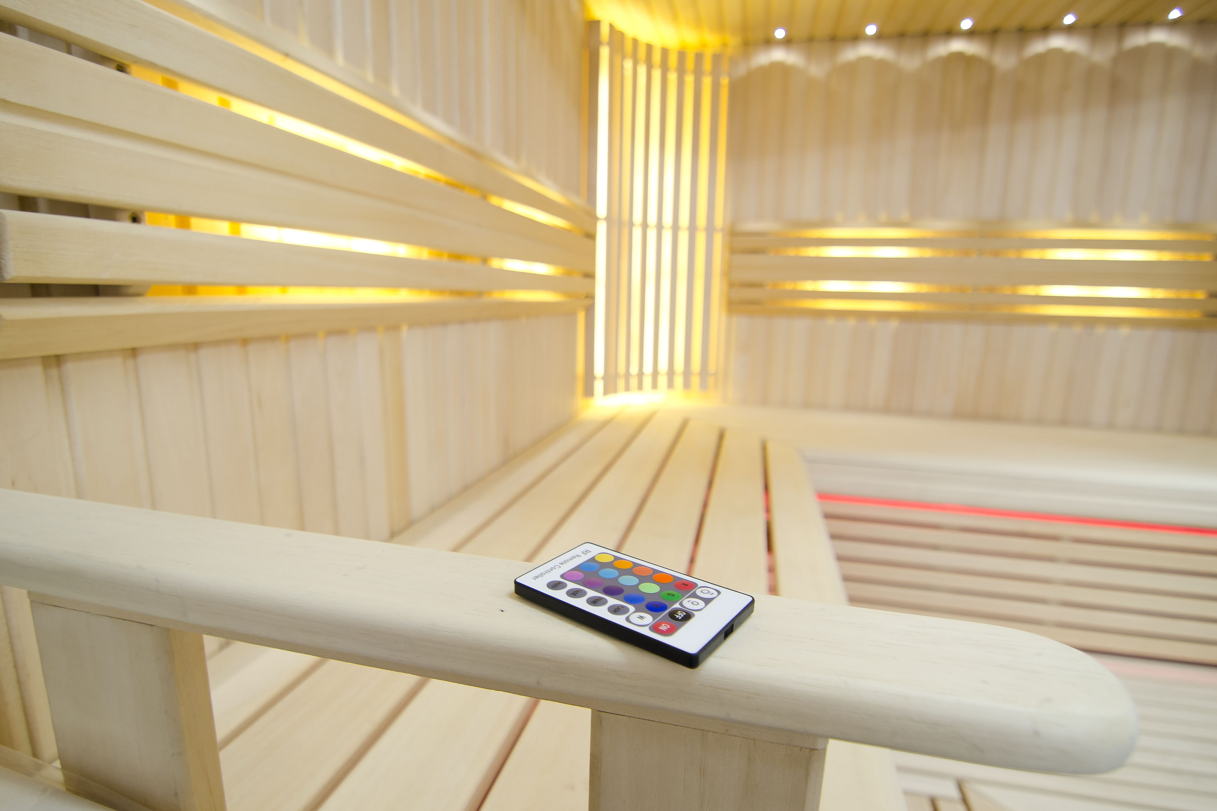 Lichte sauna met verstelbare ledverlichting